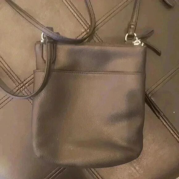 Kenneth Cole Reaction Black Crossbody Bag - Picture 9 of 12